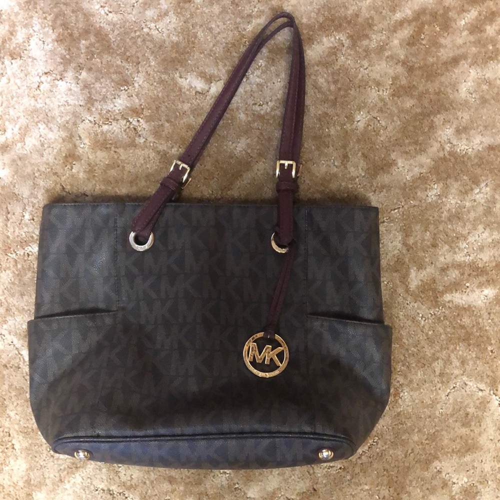 EUC Michael Kors Tote with purple accents